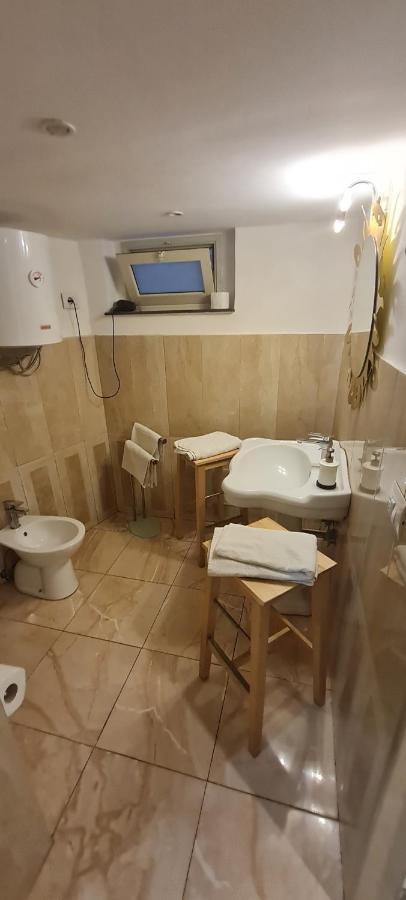 Da Marieddu Appartamento Indipendente In Centro Citta 卡塔尼亚 外观 照片