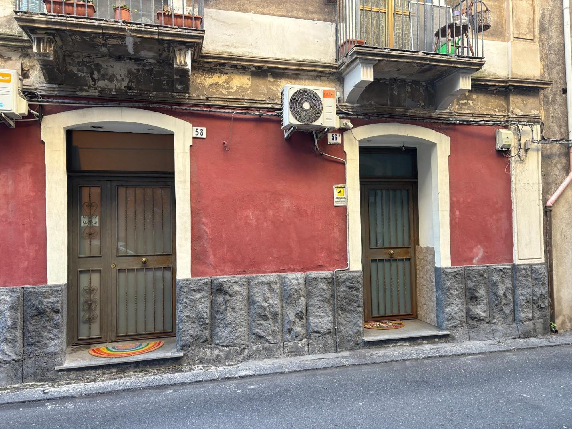 Da Marieddu Appartamento Indipendente In Centro Citta 卡塔尼亚 外观 照片